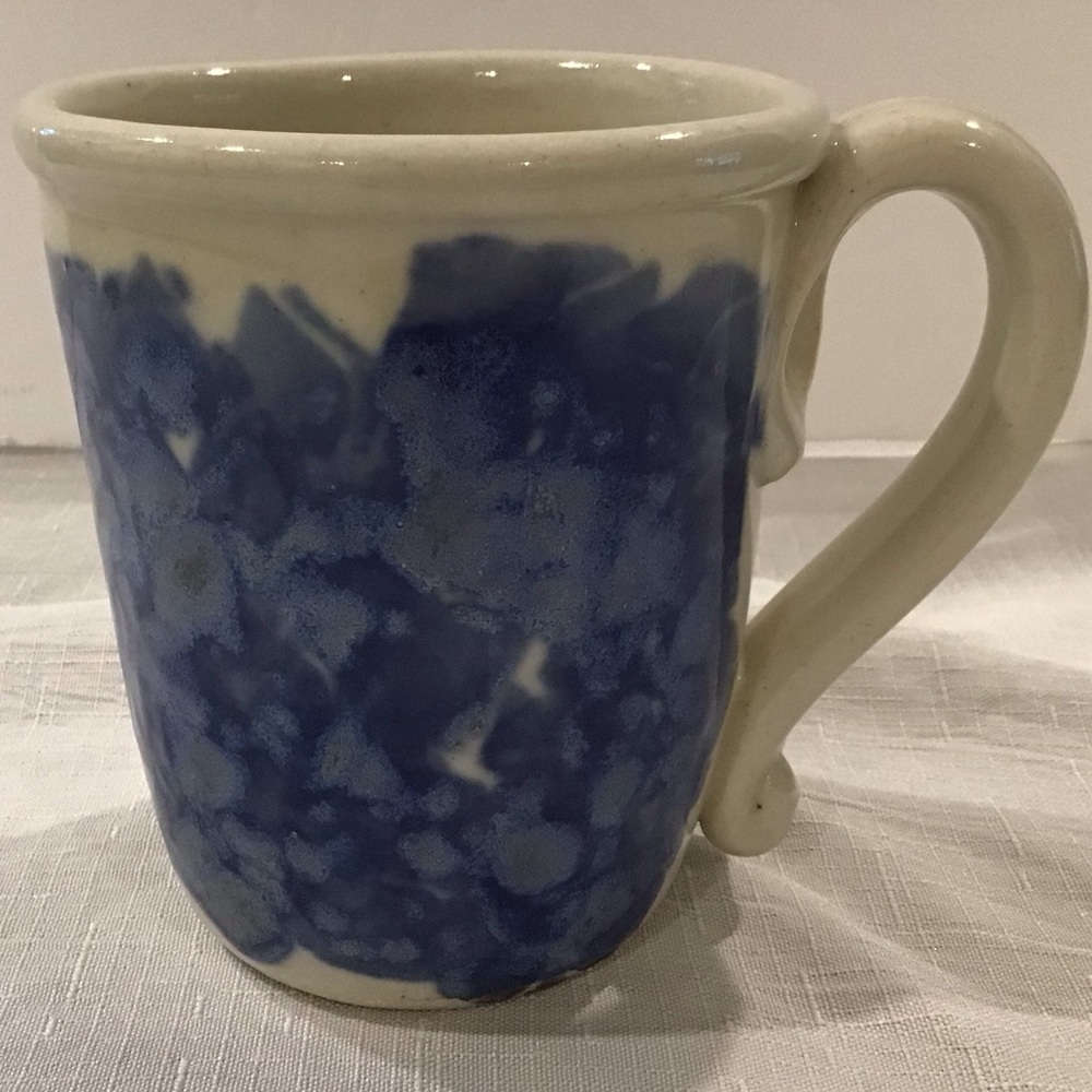 Chatham Pottery Large Hydrangea Mug